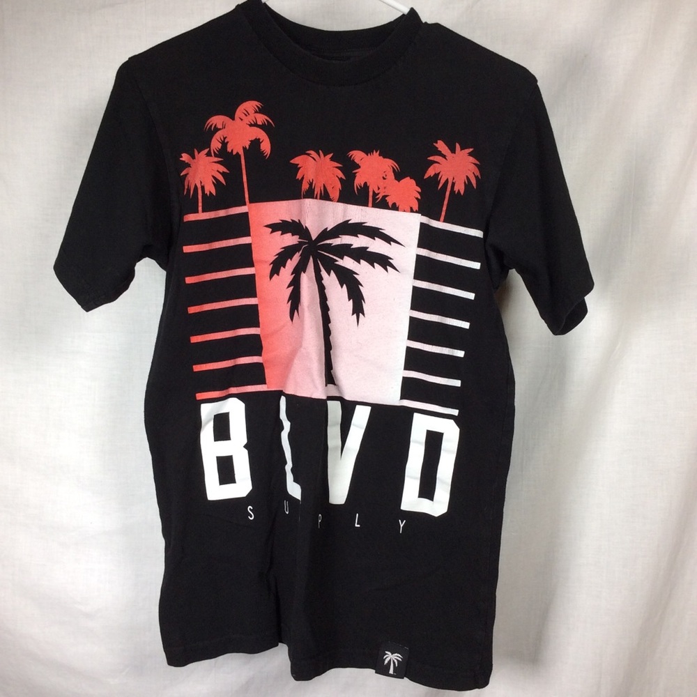 Blvd Men’s Black/Red Palm Trees Graphics T-Shirt
